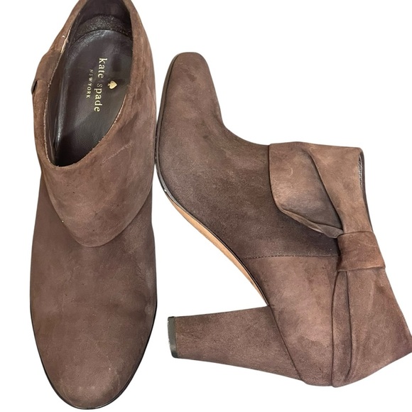 Kate Spade Chocolate Suede Heeled Booties size 9.5M - Picture 1 of 14